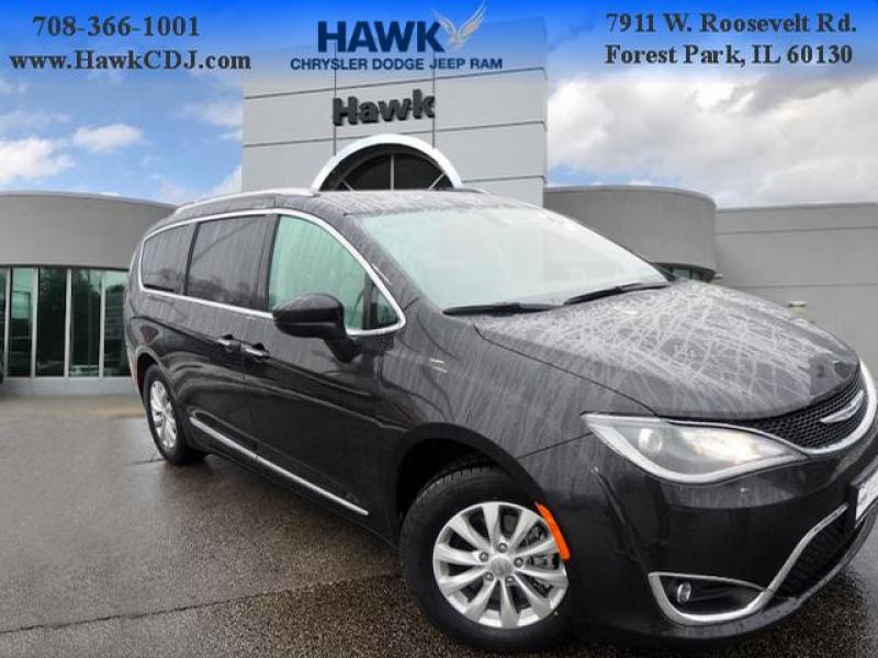 PreOwned 2018 Chrysler Pacifica Touring L Minivan